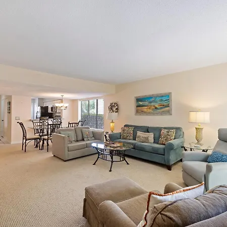 34 Courtside 2 Bedroom Condo Forest Beach